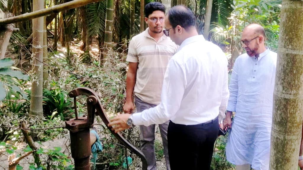 ভূগর্ভস্থ পানি তুলে নিচ্ছে কাফকো, নলকূপে পানি পাচ্ছে না দুই ইউনিয়নের মানুষ