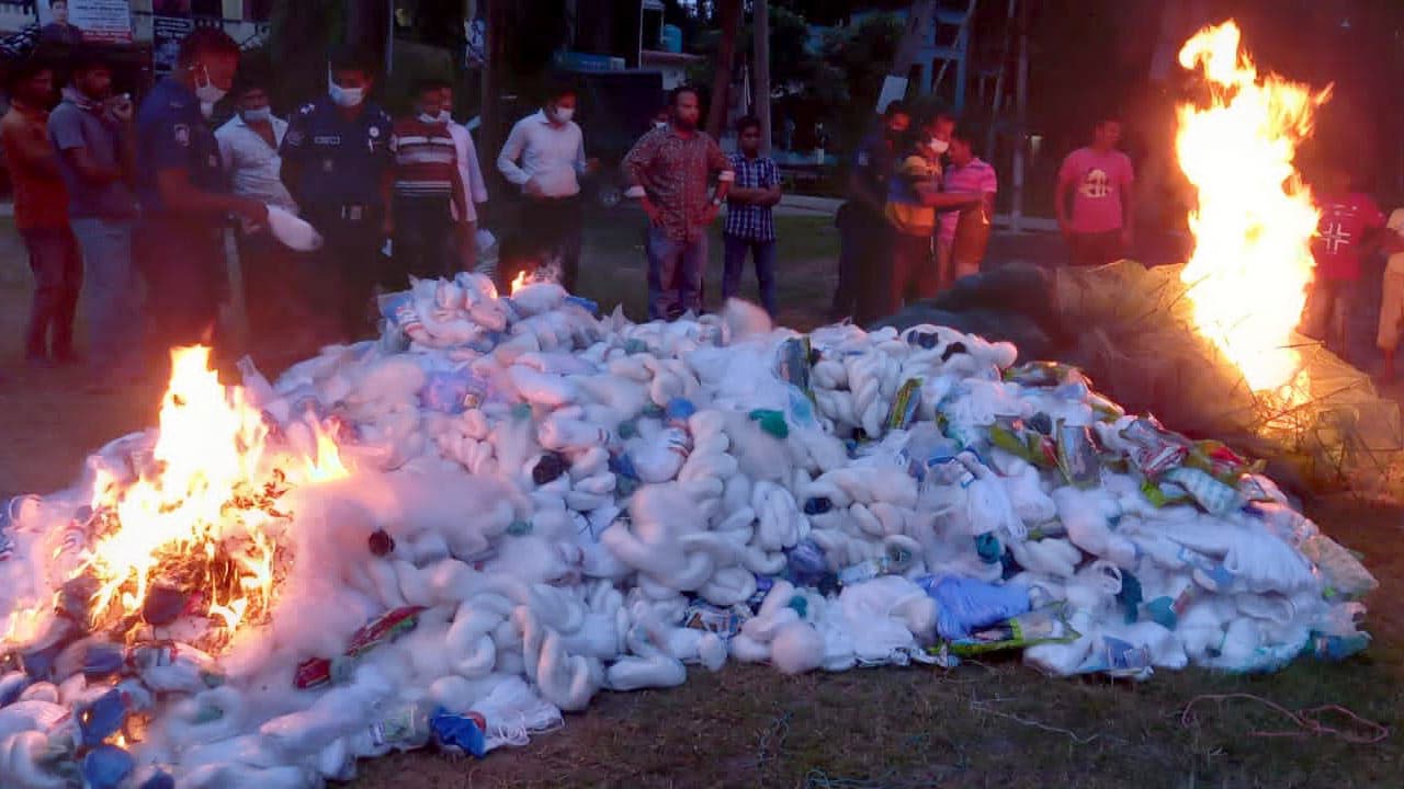 গোসাইরহাটে ২০ লাখ টাকার ৫ লাখ মিটার কারেন্ট জাল জব্দ, গ্রেপ্তার ১ 