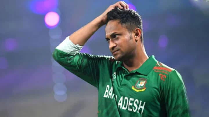 সাকিবকে ‘অদ্ভুতুড়ে চুক্তিতে’ নেওয়ার ব্যাখ্যা দিলেন সারের পরিচালক