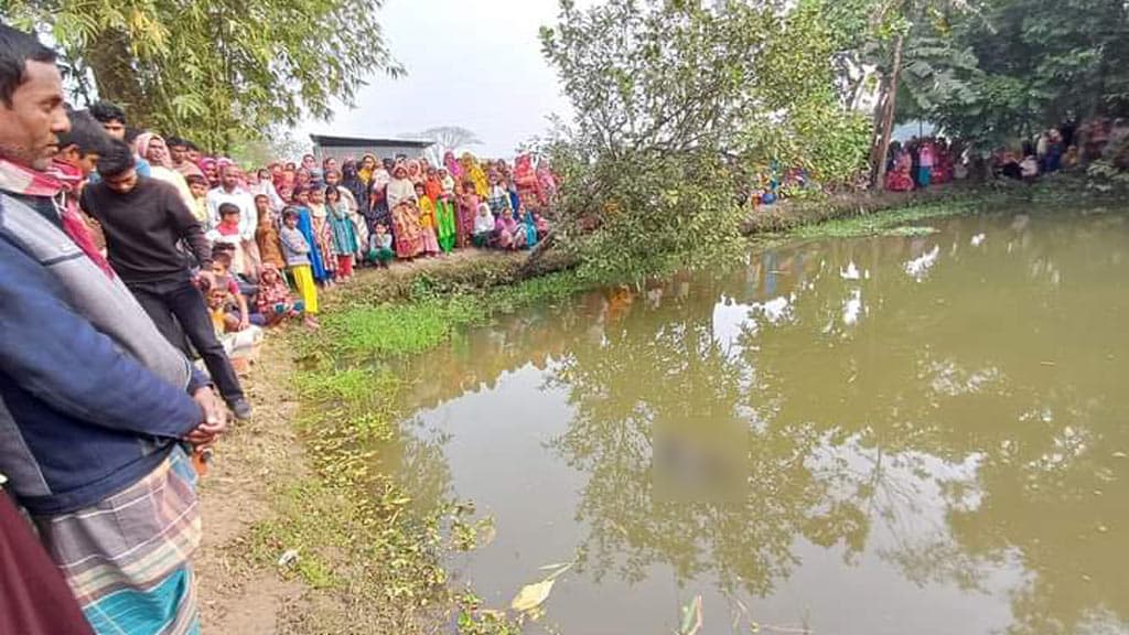 নিখোঁজের ৪ দিন পর পুকুর থেকে যুবকের ভাসমান লাশ উদ্ধার