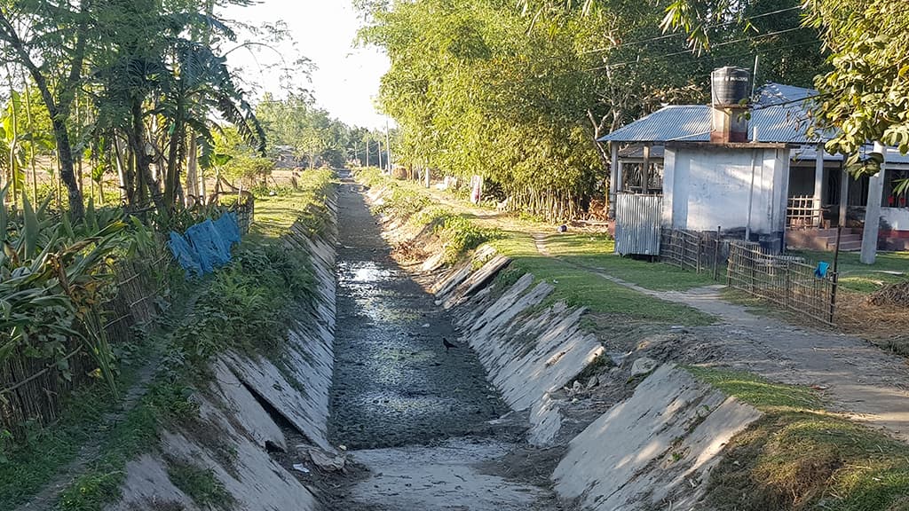 পানিশূন্য তিস্তায় সংকটে সেচ প্রকল্প