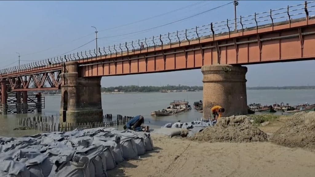 সেপ্টেম্বরে কক্সবাজারে ট্রেন চলাচলের ঘোষণা, এখনো শুরু হয়নি কালুরঘাট সেতুর কাজ