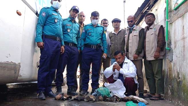 ক্রেতা সেজে পাখিসহ বিক্রেতাকে আটক