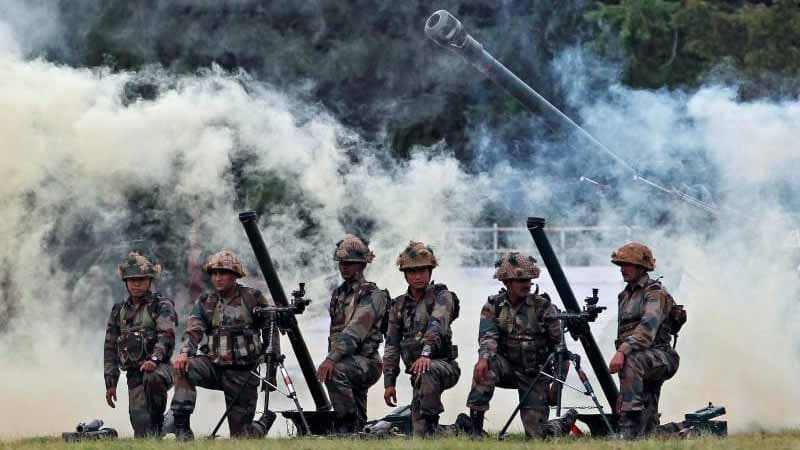 জম্মু ও কাশ্মীরে গোলাগুলিতে ৫ ভারতীয় সেনা নিহত