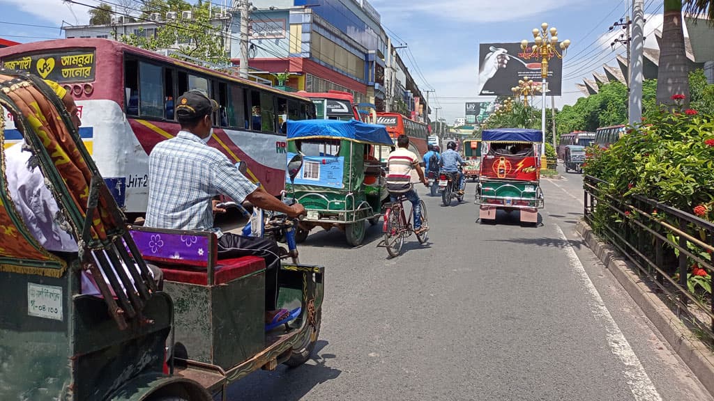 শাটডাউনে রাজশাহীতে যান চলাচল স্বাভাবিক