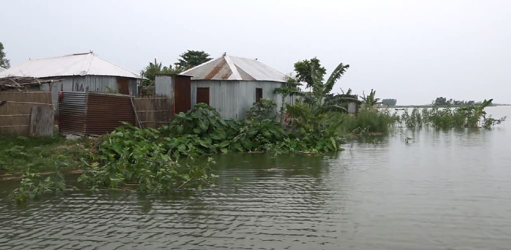 সিরাজগঞ্জে আবারও বাড়ছে যমুনার পানি