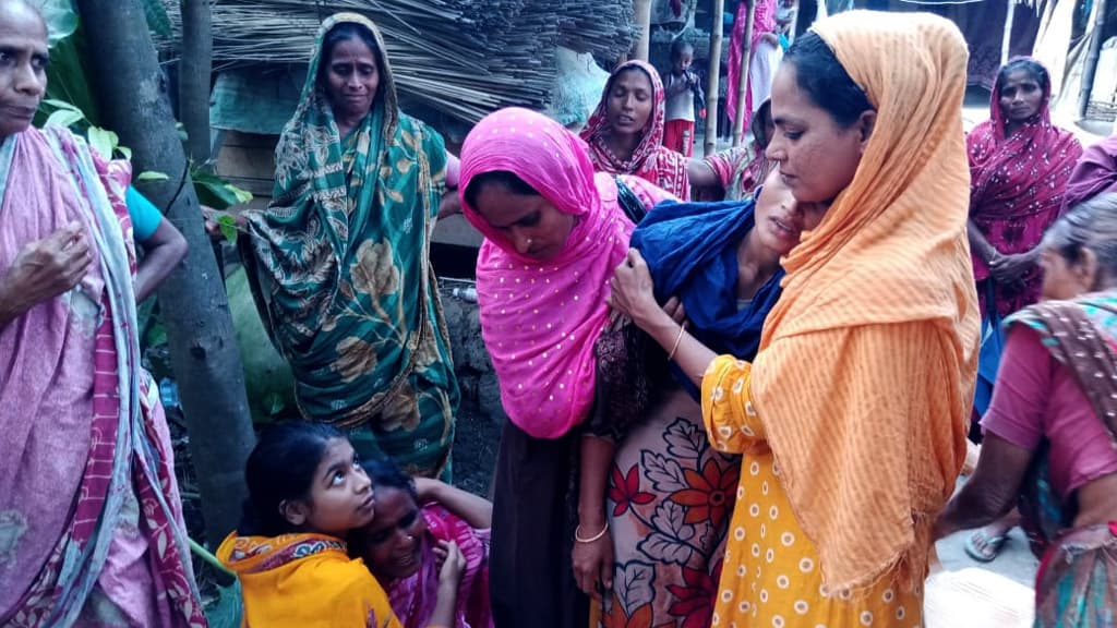 সৌদিতে নিহত রাজশাহীর চার কর্মীর বাড়িতে শোকের মাতম, লাশ ফেরার অপেক্ষা