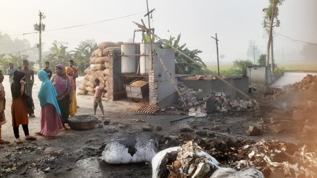 কামারখন্দে চালকলের বয়লার বিস্ফোরণে শ্রমিক নিহত