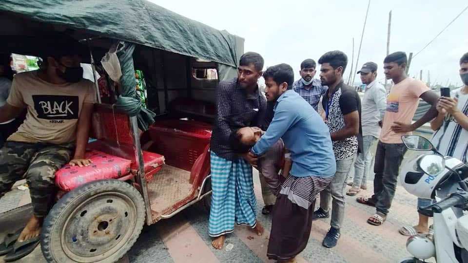 কক্সবাজারে নির্বাচনী সহিংসতায় নিহত ২, পাঁচ কেন্দ্রে ভোটগ্রহণ বন্ধ 