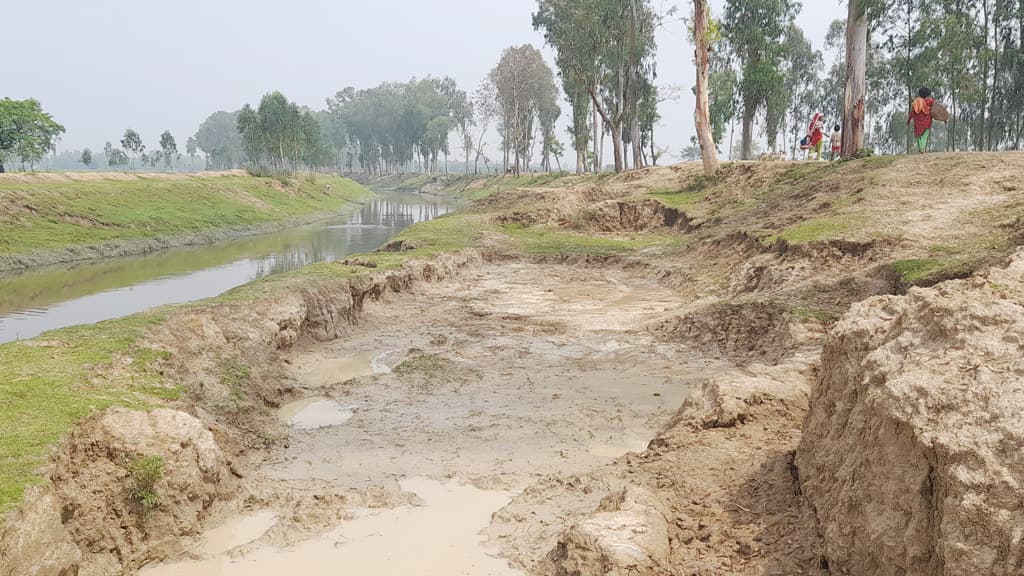 নড়বড়ে সৈয়দপুর শহররক্ষা বাঁধ, ভাঙনের আশঙ্কা