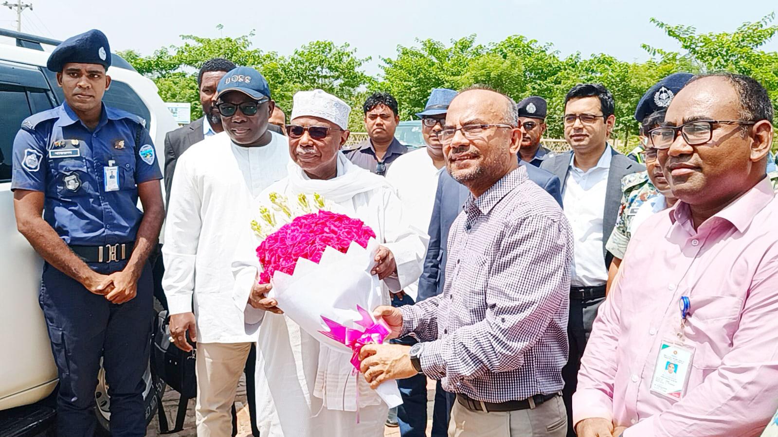 রোহিঙ্গা সংকট শীর্ষ অগ্রাধিকার: ওআইসি মহাসচিব