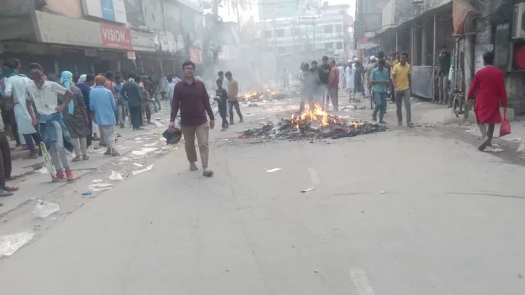 পঞ্চগড়ে কাদিয়ানিদের ওপর হামলার নিন্দা জানালেন জাফর ইকবালসহ ৮০ বিশিষ্টজন