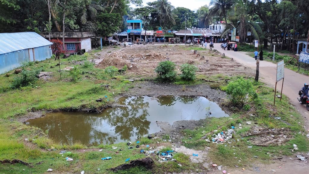 ২৭ মাসেও শুরু হয়নি কাজ