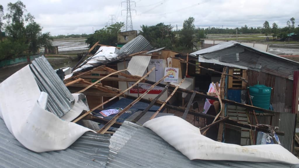 হামুনের দুই ঘণ্টার আঘাতে ৩৮ হাজার ঘরবাড়ি ক্ষতিগ্রস্ত, নিহত ৩