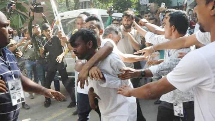 হিরো আলমের ওপর হামলাকে ‘সামান্য অন্যায়’ বলছে ইসি 