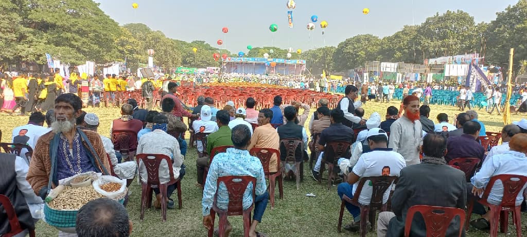 ময়মনসিংহে আওয়ামী লীগের সমাবেশে জমায়েত কম কেন? 