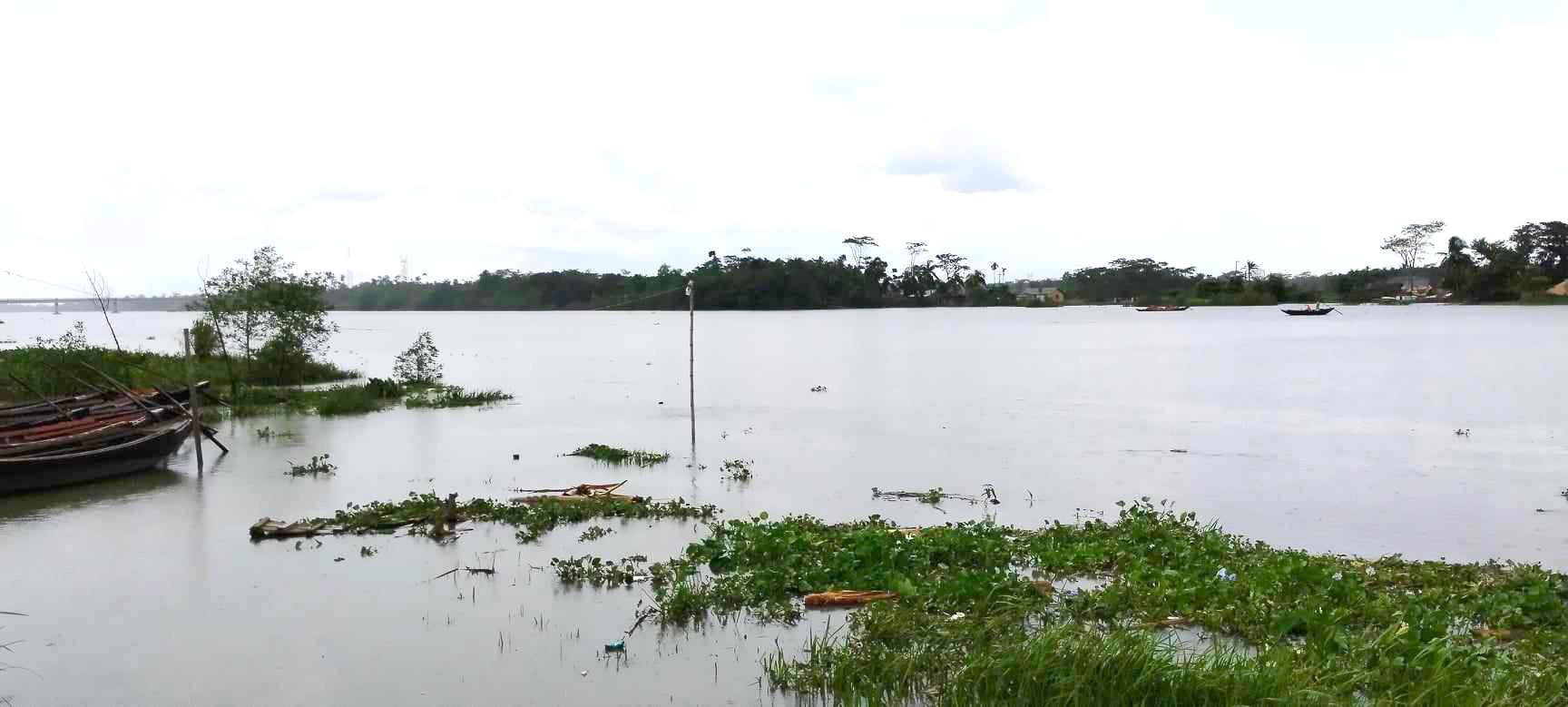 ঘূর্ণিঝড় রিমালের প্রভাবে উৎকণ্ঠায় পিরোজপুরের নদীপাড়ের মানুষ