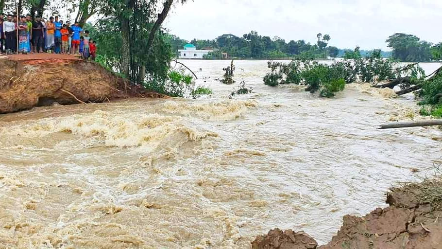 পাহাড়ি ঢলে ৫৫ গ্রাম প্লাবিত