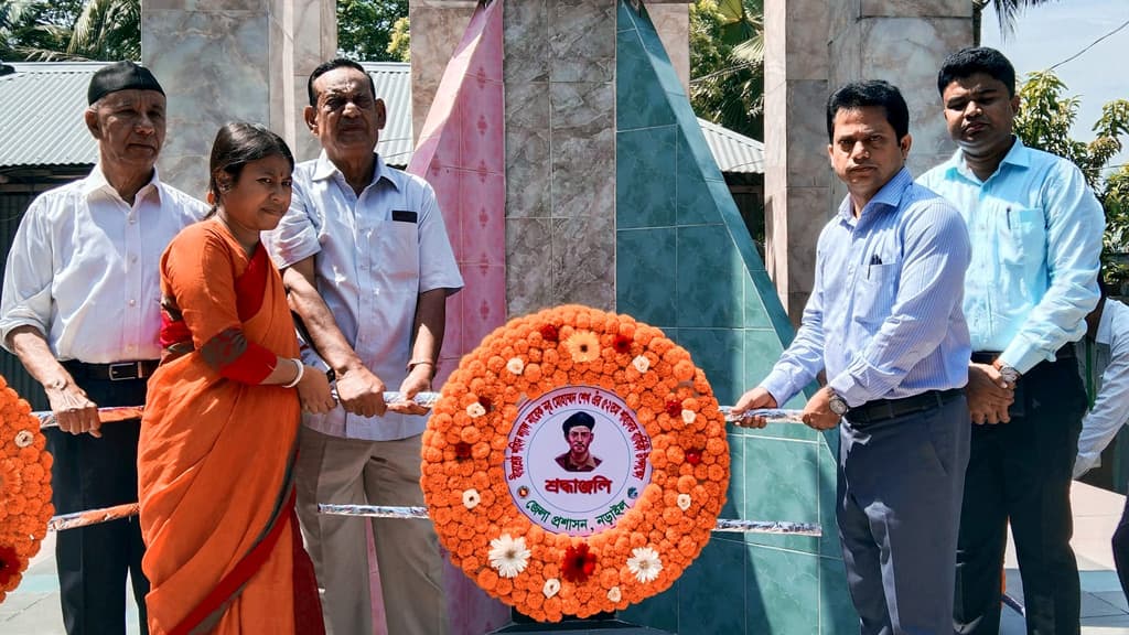 বিনম্র শ্রদ্ধায় নড়াইলে বীরশ্রেষ্ঠ নূর মোহাম্মদের শাহাদতবার্ষিকী পালিত