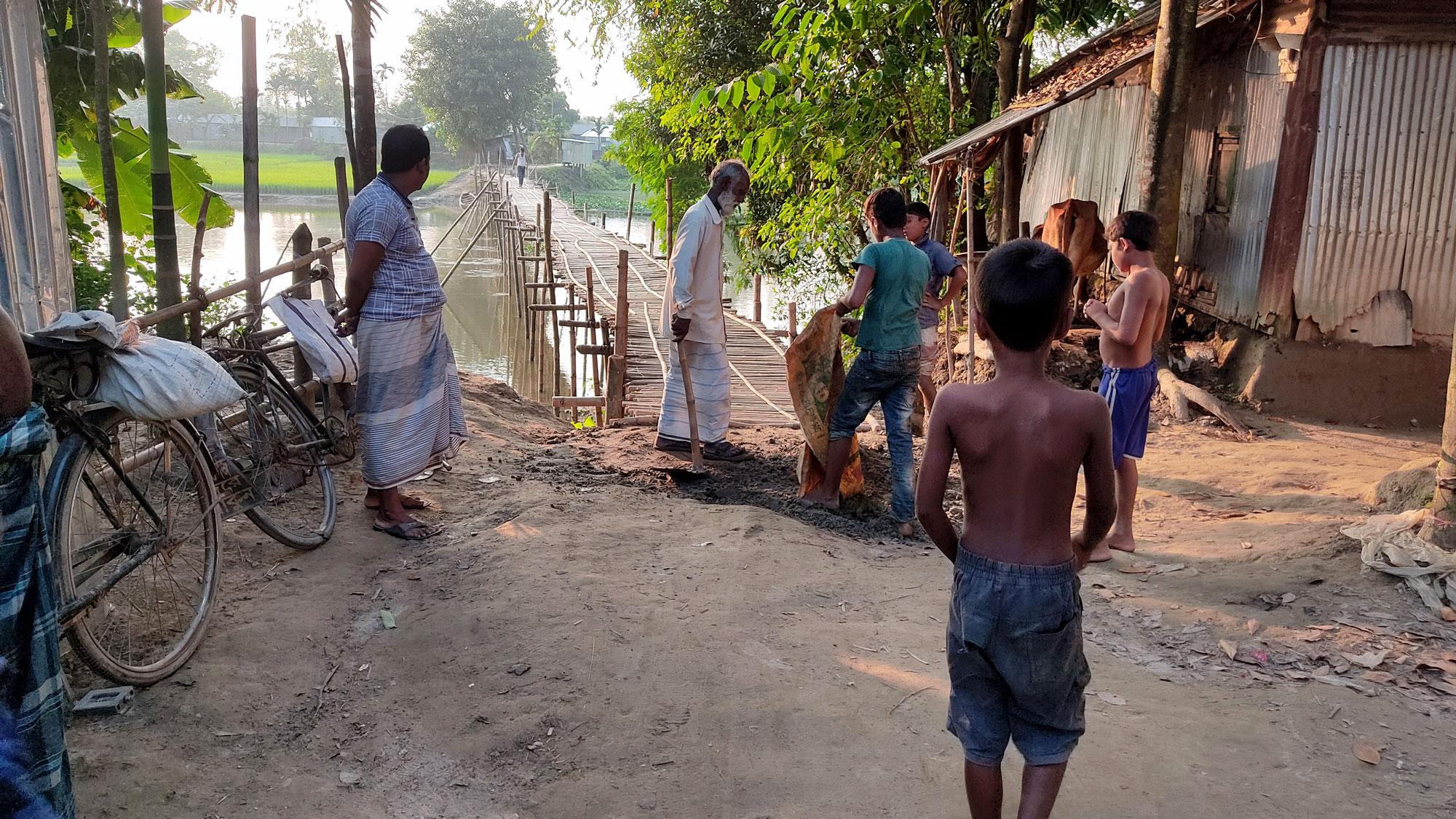 বছরের পর বছর যায়, সেতু আর হয় না 