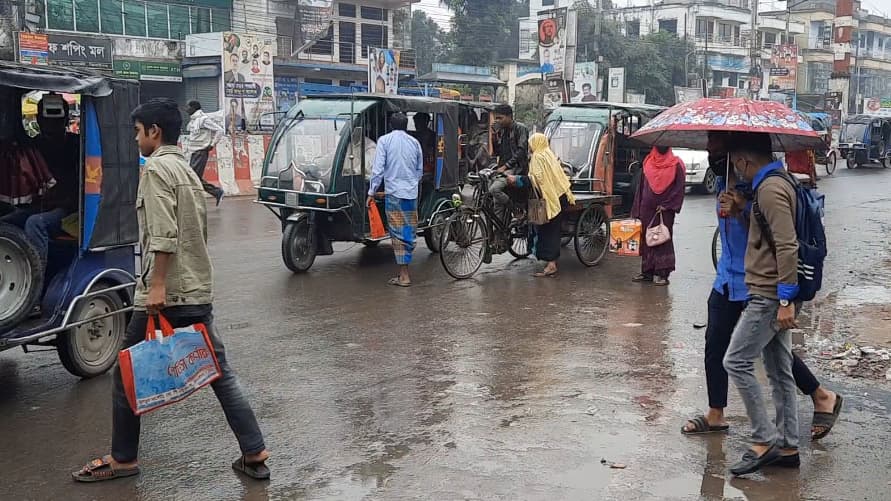 ঝিনাইদহে গুঁড়িগুঁড়ি বৃষ্টি