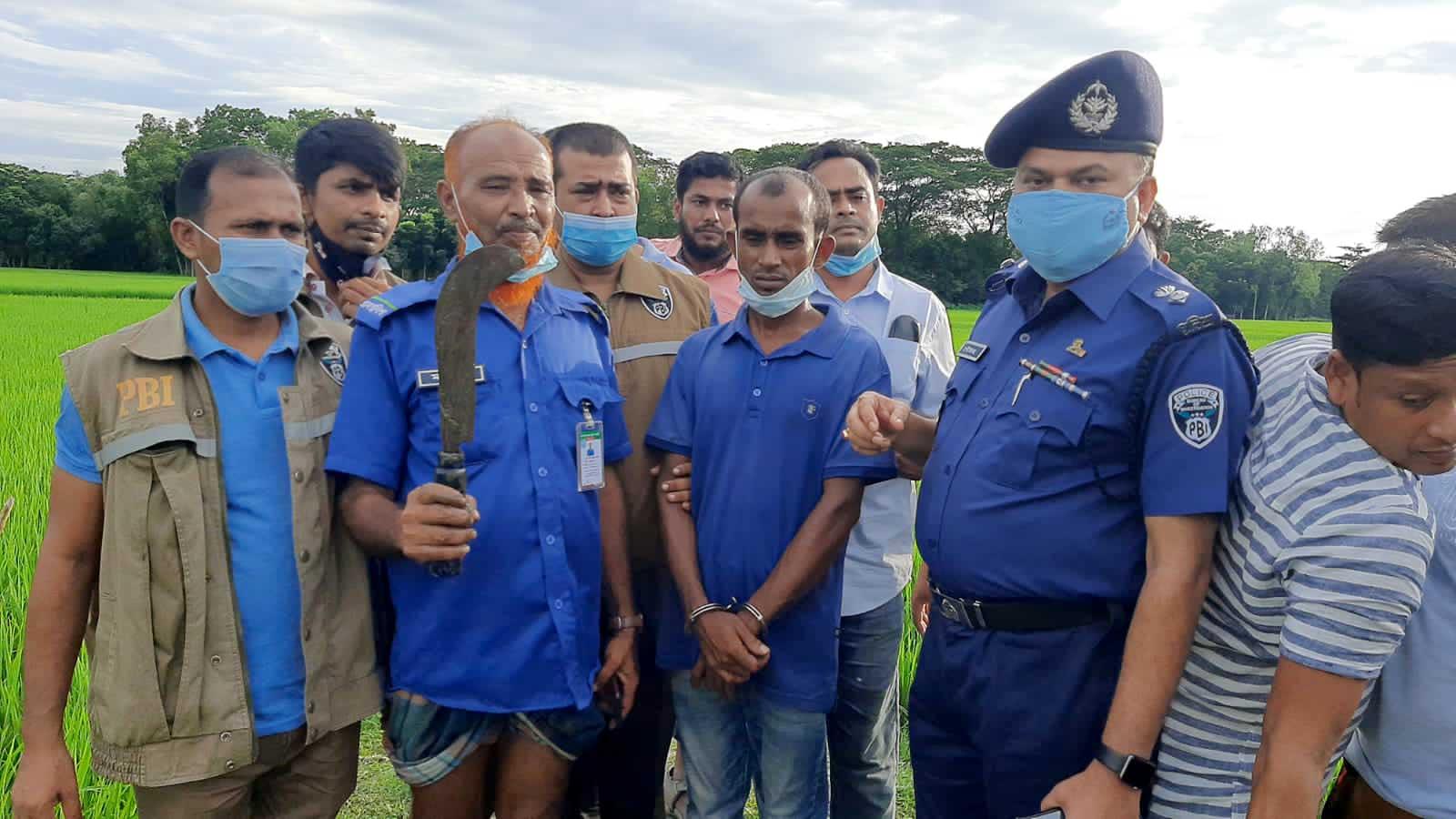 টাকা ধার না দেওয়ায় বাড়িওয়ালাকে গলা কেটে হত্যা 