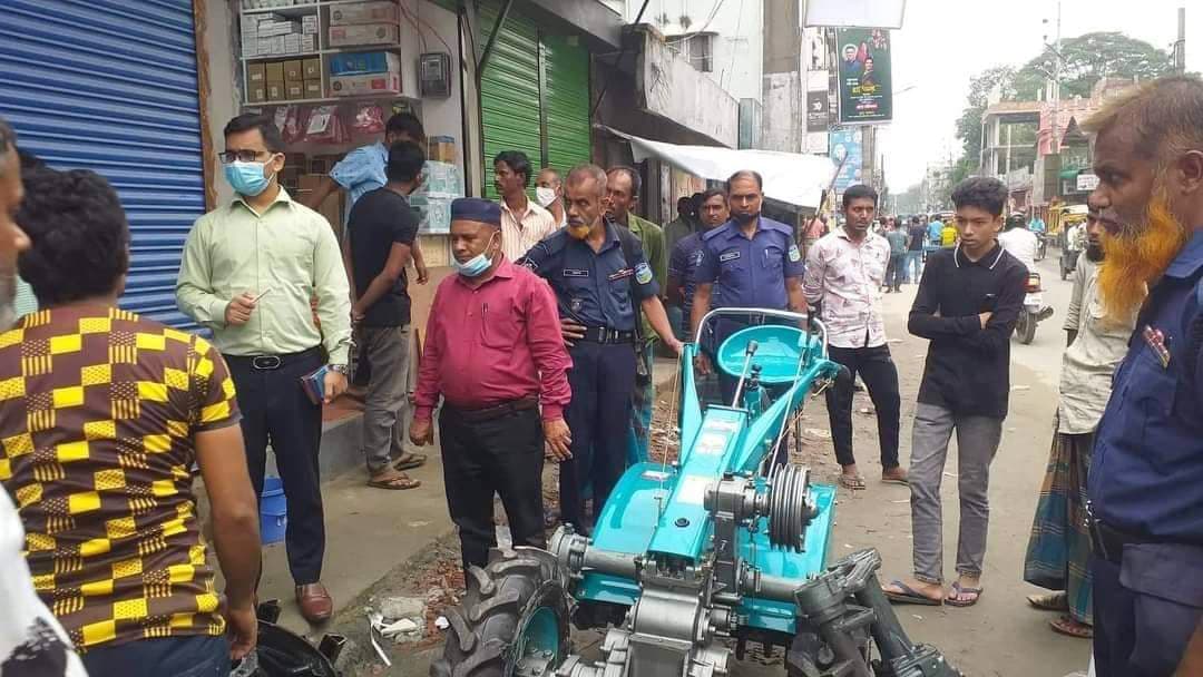 ফুটপাত দখলমুক্ত করতে মসিকের অভিযান