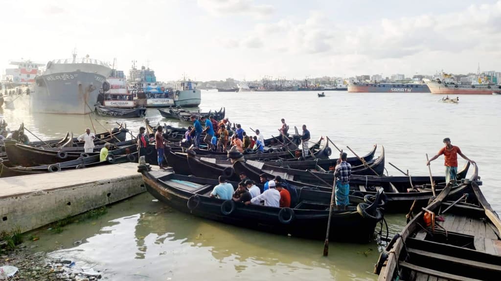 অনিরাপদ নৌযান, বাড়ছে মৃত্যু