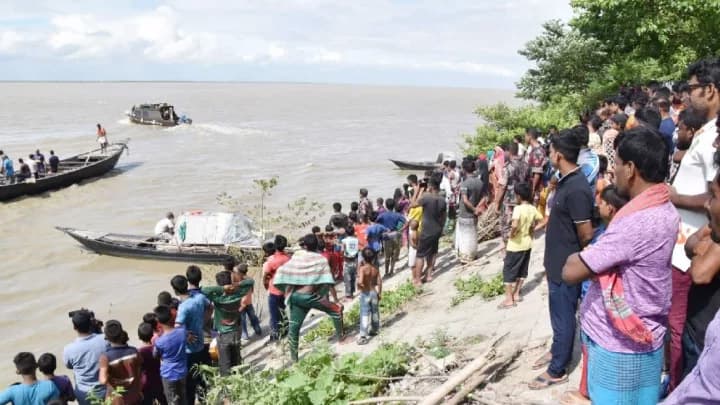 উদ্ধার অভিযান শেষ, নৌকাডুবিতে নিখোঁজ ৩ জনের সন্ধান মেলেনি