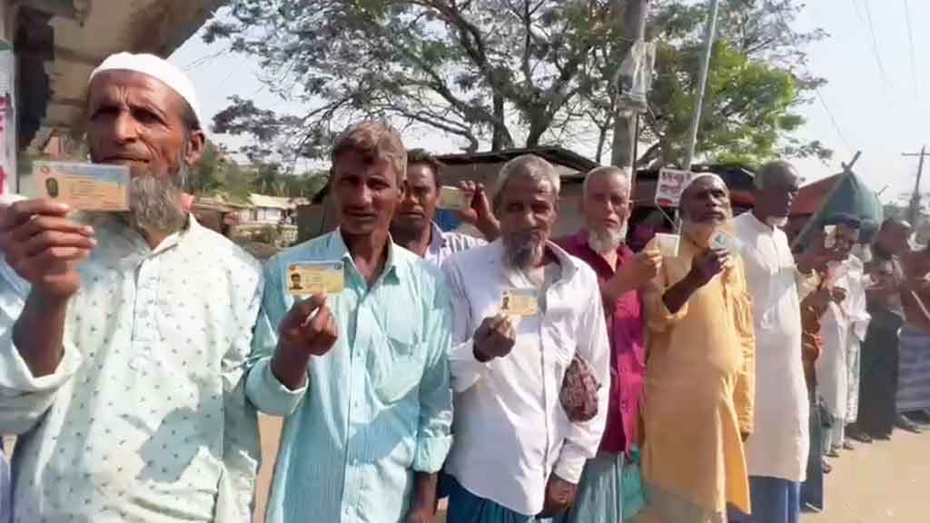 কোম্পানীগঞ্জে সরকারি খাদ্য সহায়তার চাল না পাওয়ায় জেলেদের বিক্ষোভ