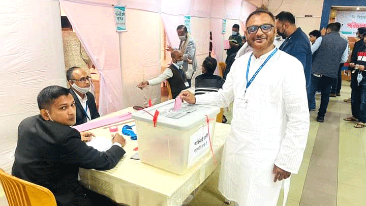 উৎসবমুখর পরিবেশে ভোটগ্রহণ সম্পন্ন