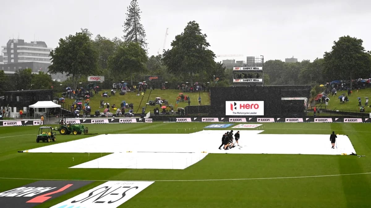 বৃষ্টিতে বৃষ্টিতে শেষ দ্বিতীয় ওয়ানডে 