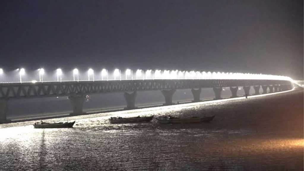 চীন-রাশিয়ার ঋণের চাপে বাংলাদেশ, রিজার্ভ নিয়ে বাড়তি দুশ্চিন্তা 