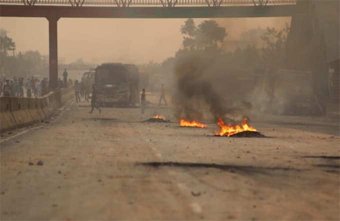 হেফাজতের মামলায় ধীরে হাঁটছে পুলিশ