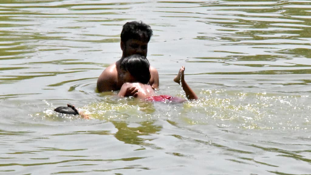 রাজশাহীতে মৌসুমের সর্বোচ্চ তাপমাত্রার রেকর্ড