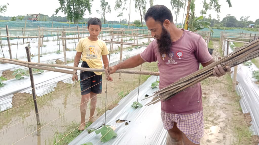 একের ক্ষতি পোষাবে অন্যটি