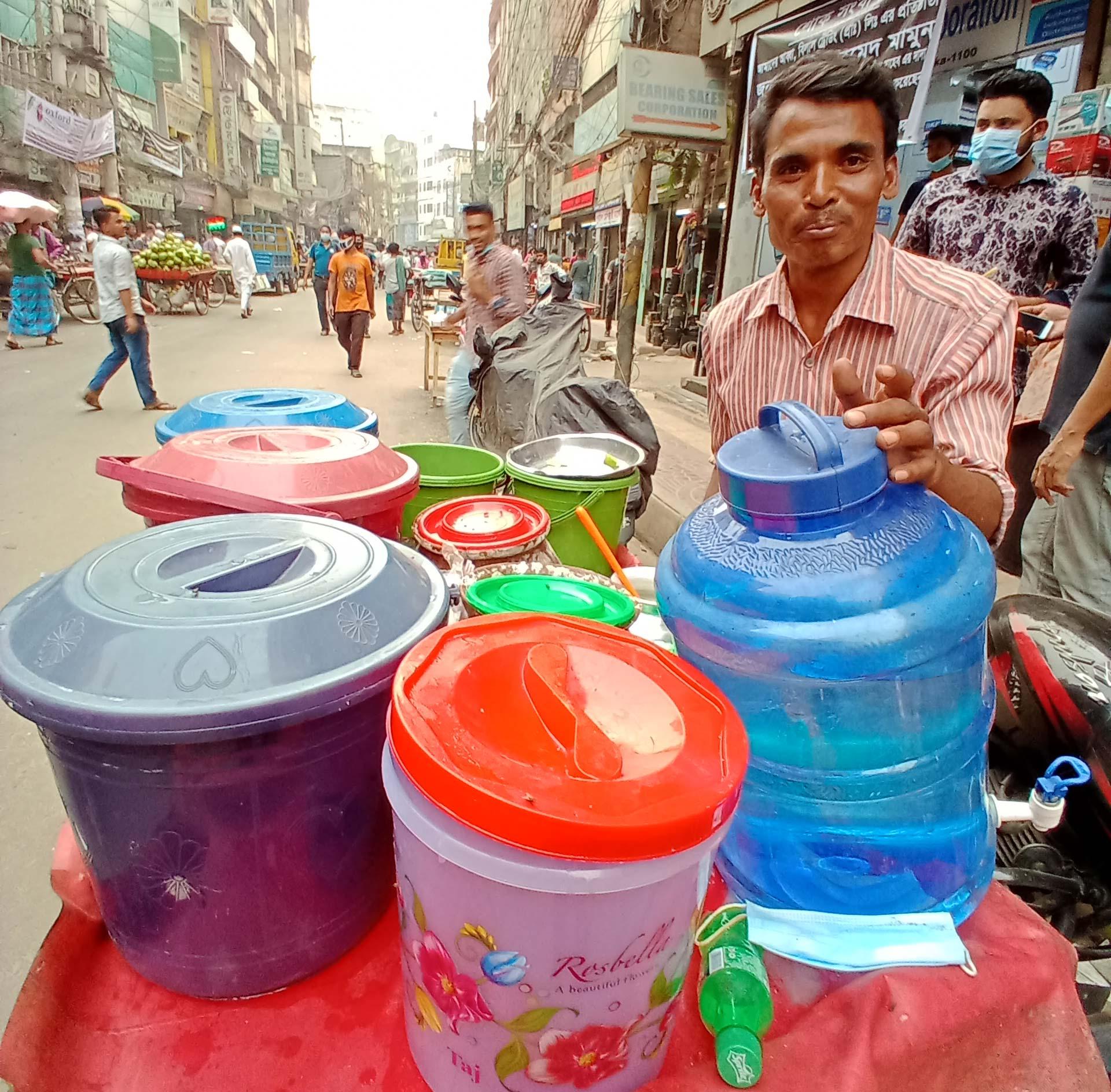 ‘ক্ষতি কাটানোর আগেই লকডাউন দিয়া দিল’