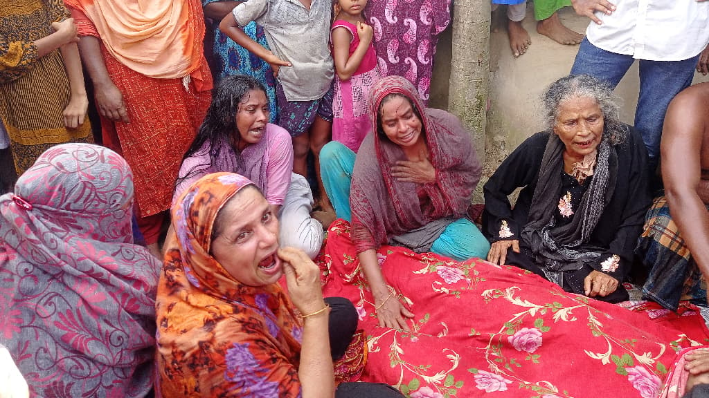 চৌদ্দগ্রামে পানিতে ডুবে ২ ভাইয়ের মৃত্যু