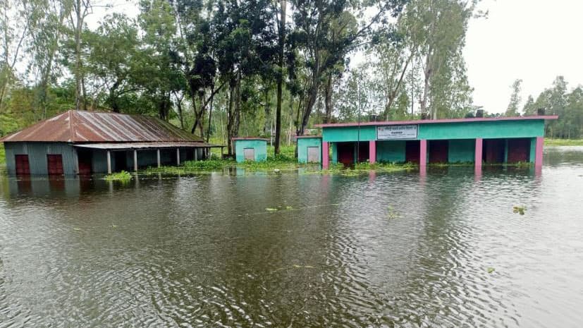 বগুড়ায় ৩২ শিক্ষাপ্রতিষ্ঠানে পাঠদানের অনিশ্চয়তা