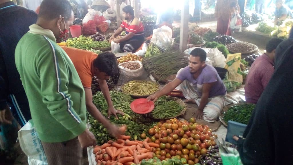 নিত্যপণ্যের দামে নাভিশ্বাস