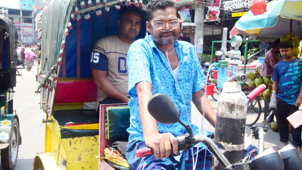 নাকে নল লাগিয়ে রিকশা চালানো সেই সেন্টু মারা গেছেন