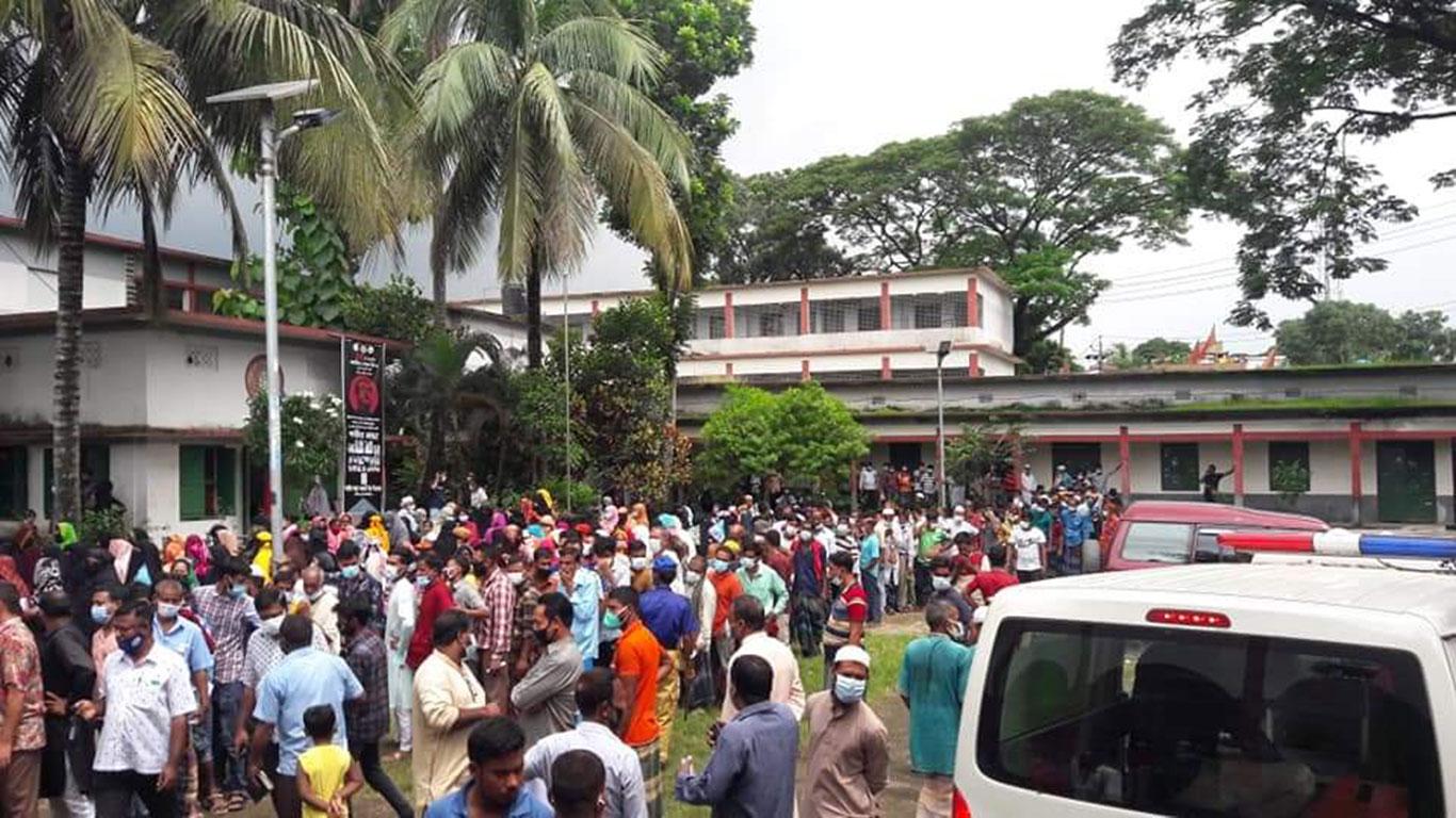 সরাইলে একইদিনে এক নারীকে দেওয়া হলো দুই ডোজ টিকা