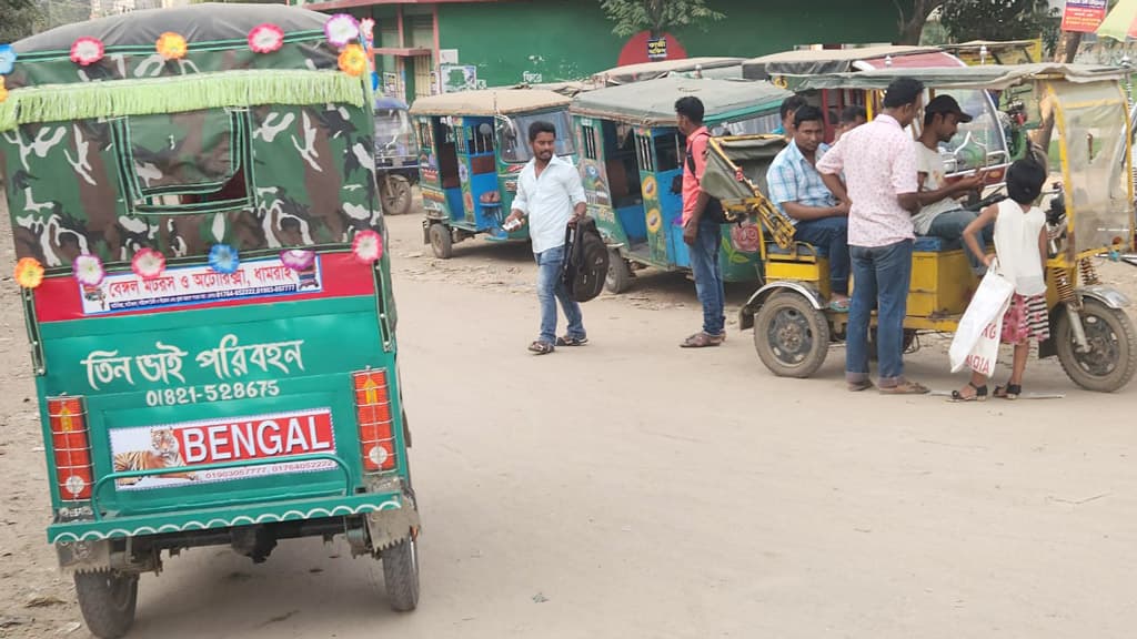 ইউএনওর হস্তক্ষেপে চাঁদা আদায় বন্ধ, মেয়রকে কারণ দর্শানো নোটিশ