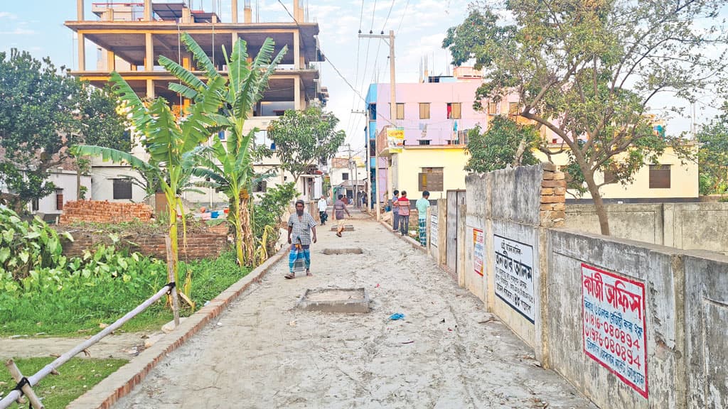 আশুলিয়ায় নালার নামে চাঁদা আদায় আওয়ামী লীগ নেতার