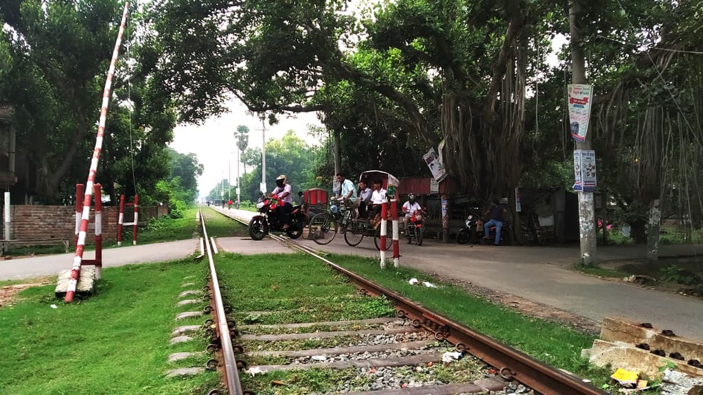 নিরাপত্তার দায় চলাচলকারীর!