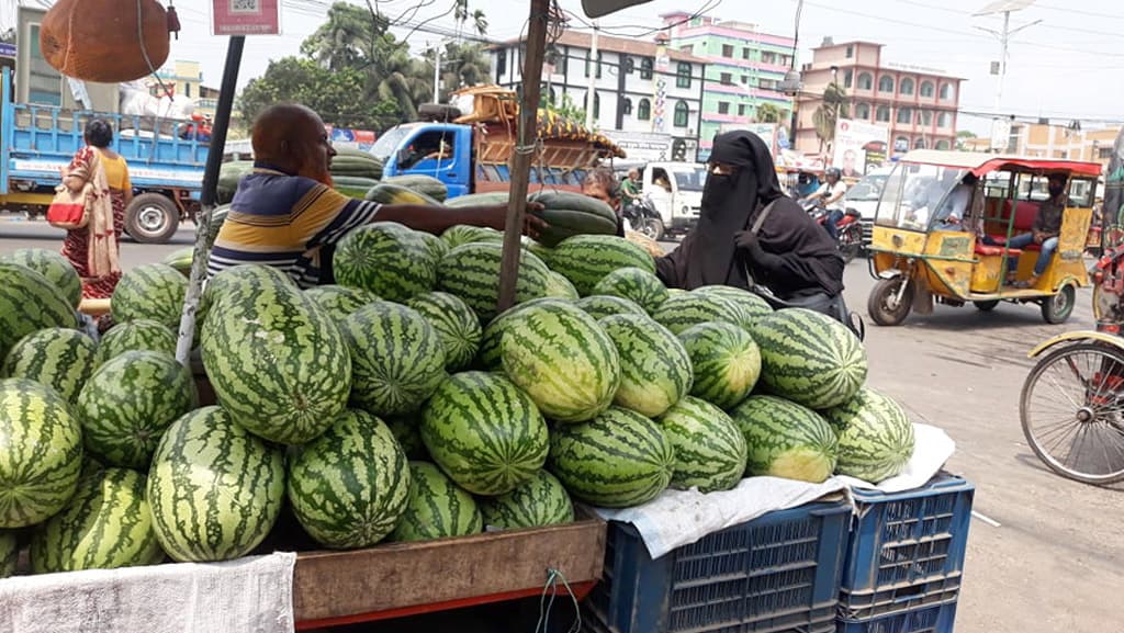 নৈরাজ্য ঠেকাতে মাঠে প্রশাসন