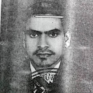 আওয়াল মাহমুদ এর ছবি