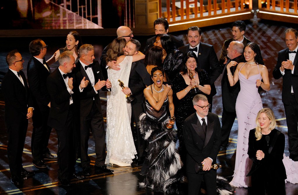 কী আছে অস্কারজয়ী ‘ওয়ান ব্যাটল আফটার অ্যানাদার’ সিনেমায়