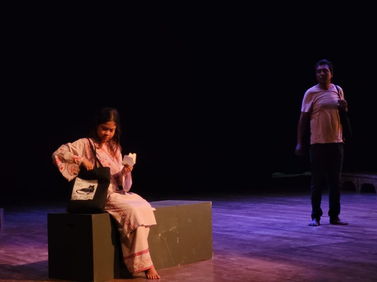 তীরন্দাজ রেপার্টরির নতুন নাটক ‘শুভঙ্কর হাত ধরতে চেয়েছিল’
