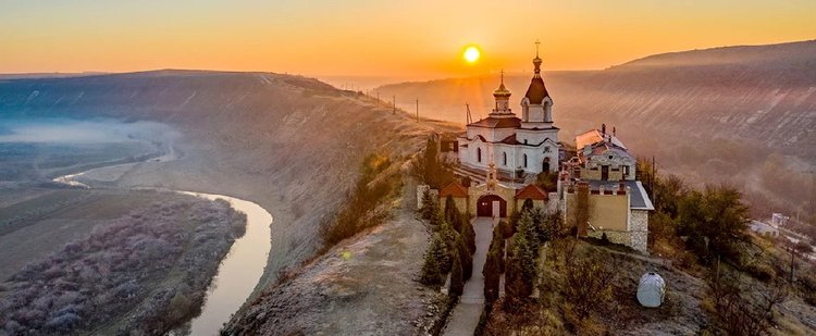 বিশ্বে সর্বোচ্চসংখ্যক নারী আছে মালদোভায়, যা মোট জনসংখ্যার ৫৩.৯৮ শতাংশ। ছবি: গো কাইট টুরস